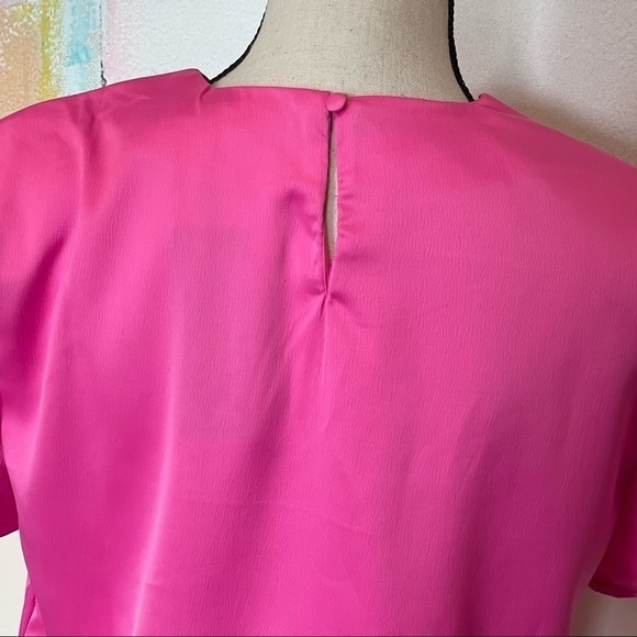 NASTY GAL Shoulder Pad Crew Neck Hot Pink Shirt Sz 6 NWT - Picture 6 of 9